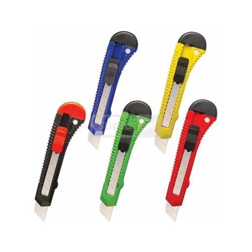 საკანცელარიო დანა პლასტმასის ტარით 9 მმ